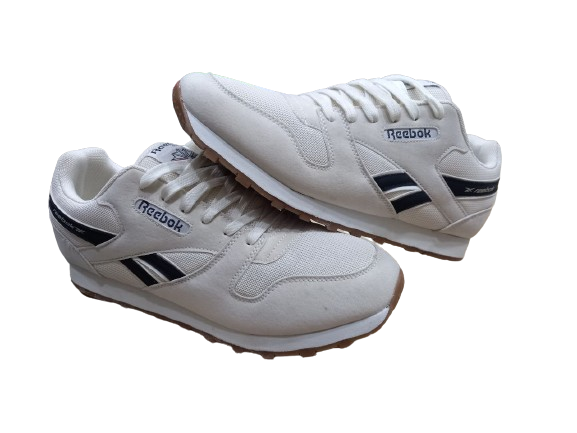 کتونی ریبوک کلاسیک سفید شیری نمای کلی