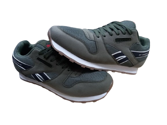 کتونی ریبوک کلاسیک زیتونی نمای کلی