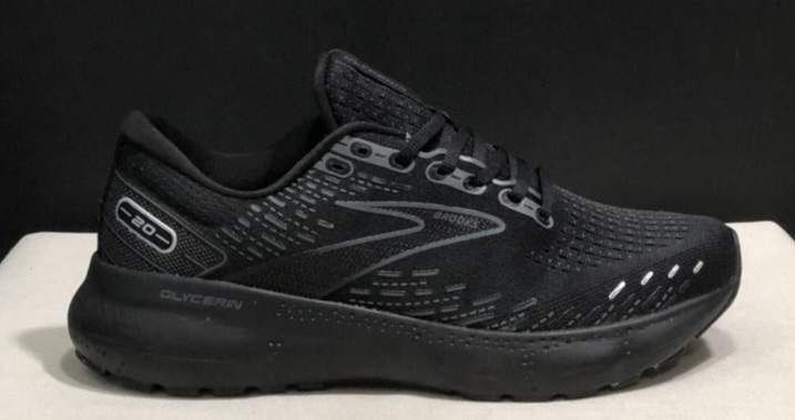 نمای جلو کتونی Brooks Glycerin 20 مشکی سایز ۴۲ وارداتی ویتنام