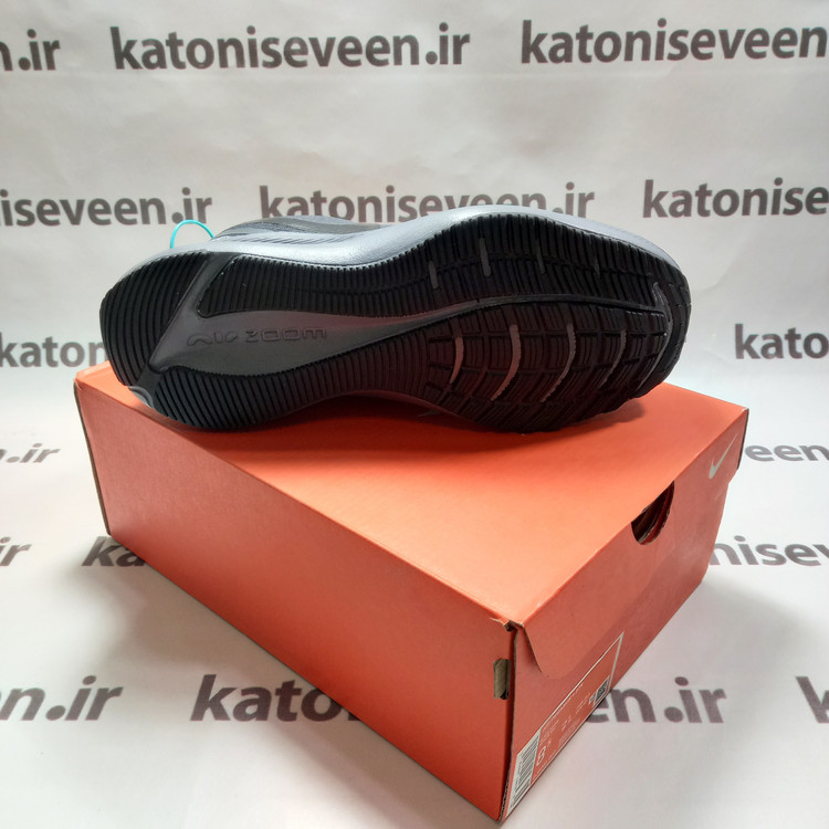 نمای زیره کتونی نایک ایر زوم طوسی وارداتی ویتنامی سایز ۴۰ تا ۴۵