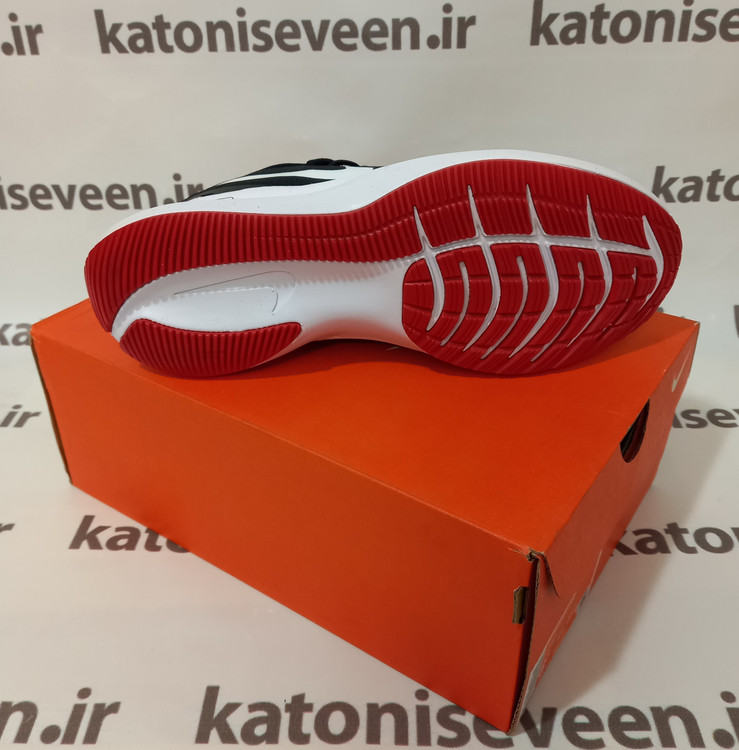 کتونی نایک گاید ۱۰ مشکی زیره قرمز نمای زیره