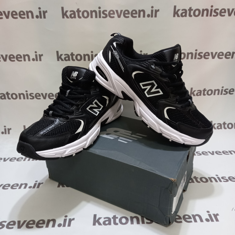 نمای کلی: کتونی نیو بالانس ۵۳۰ مشکی زیره مشکی نمای کلی
