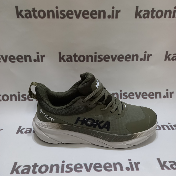 کتونی هوکا چلنجر گورتکس زیتونی نمای کناری بیرونی