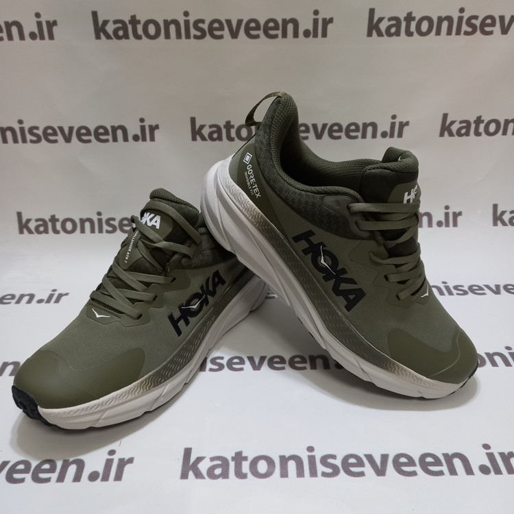 کتونی هوکا چلنجر گورتکس زیتونی نمای کلی