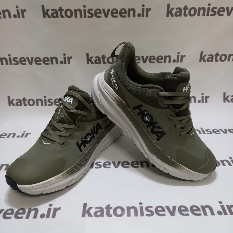 کتونی هوکا چلنجر گورتکس زیتونی نمای کلی