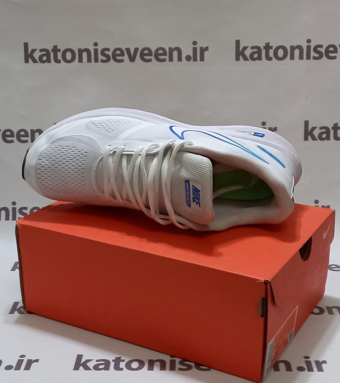 کتونی نایک گاید ۱۰ سفید آبی نمای بالا