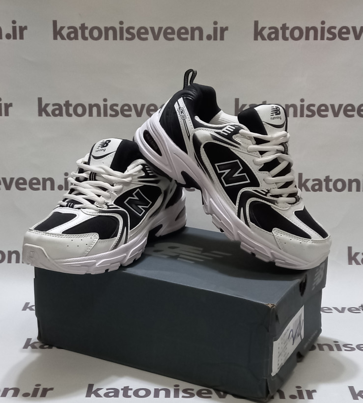 کتونی نیو بالانس ۵۳۰ مشکی سفید نمای کلی