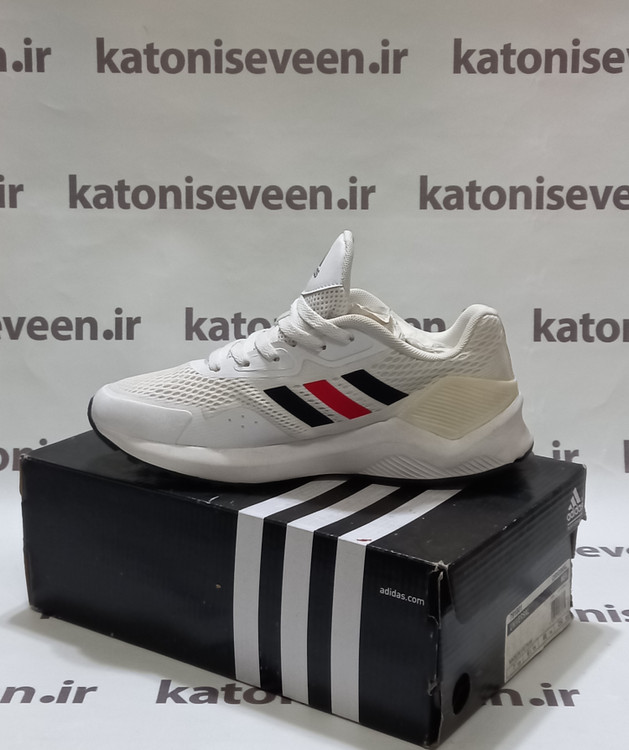 کتونی آدیداس اکومنت سفید نمای داخلی