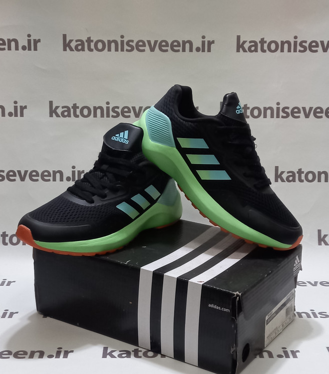 کتونی آدیداس اکومنت مشکی نمای کلی