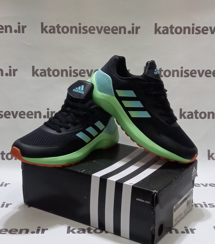 کتونی آدیداس اکومنت مشکی نمای کلی