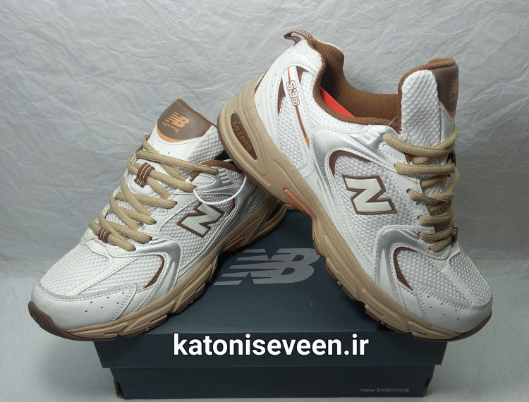 تصویر کلی کتونی نیو بالانس ۵۳۰ سفید قهوهای