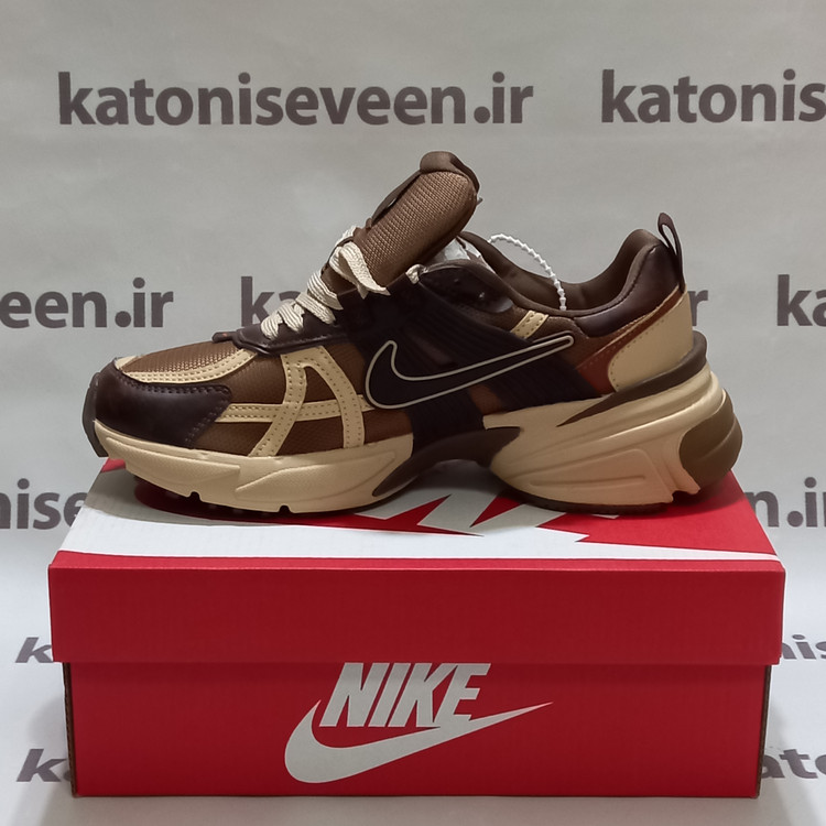 نمای کناری داخلی کتونی نایک V2K - کفی اورجینال راحت