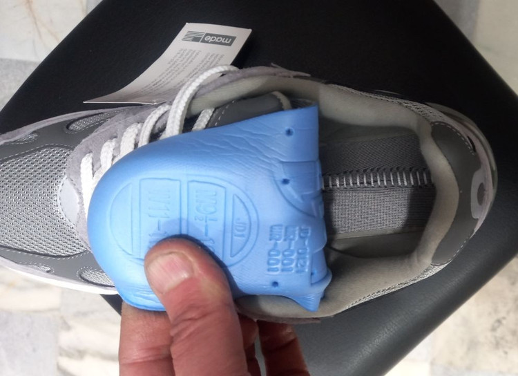 «نمای داخل کتونی نیو بالانس 993 وارداتی وسط دوخت سایزبندی 40 تا 45»