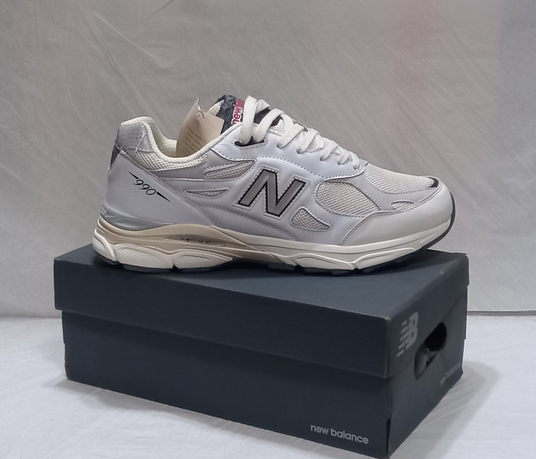 کتونی نیوبالانس ۹۹۰ سفید